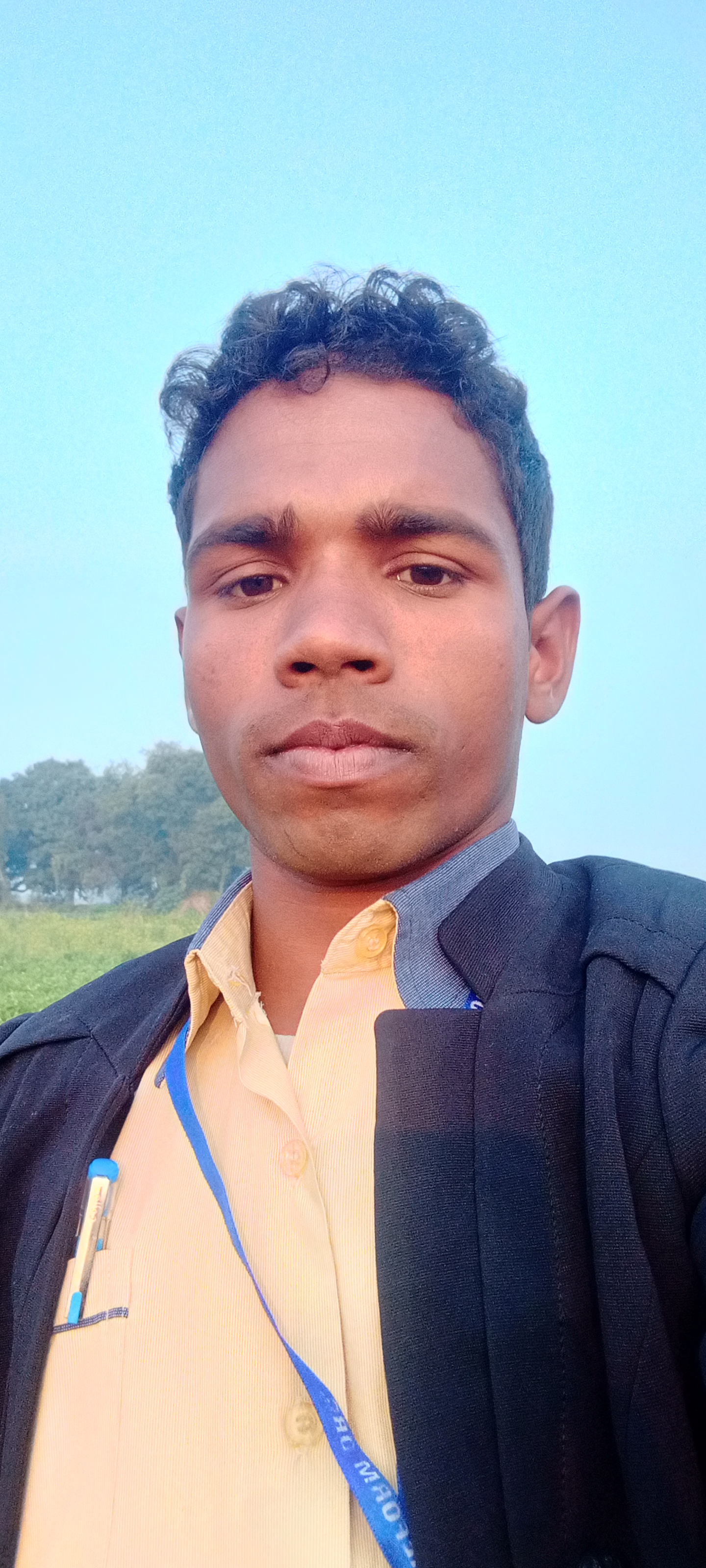 जीने का _असली #मज़ा तो तब है #_दोस्तों,

जब #दुश्मन भी...